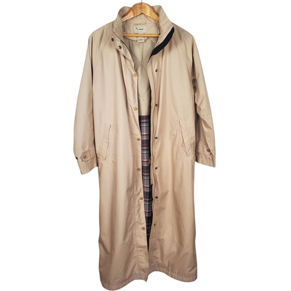 L.L. Bean Jackets & Blazers - Vntg L.L. Bean Trench Coat. Tan. Women's MED